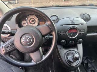 Mazda 2 2009