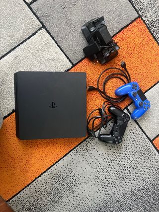 PS4 Slim 1TB Nera + 2 Controller