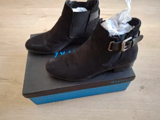 Botines ante MARYPAZ negras