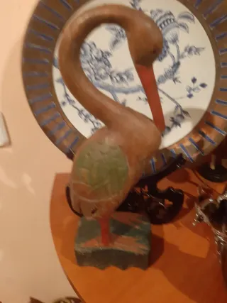 Artesanía de madera: figura de ave