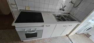 Cocina blanca modular.