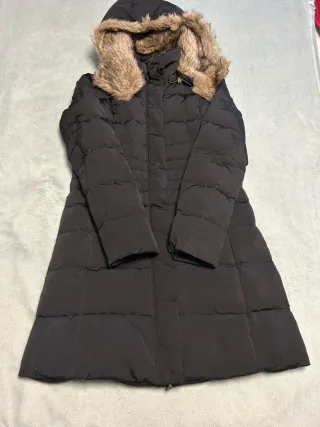 Abrigo Mango Suit Negro con Capucha