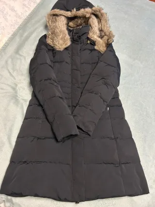 Abrigo Mango Suit Negro con Capucha