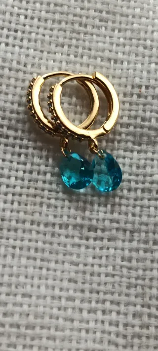 Pendientes aro con lágrima azul