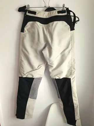 Chaqueta Moto BMW Mujer Talla M pantalón talla 40
