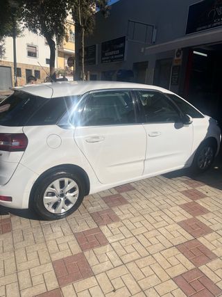 Citroen C4 Picasso 2016 318 km