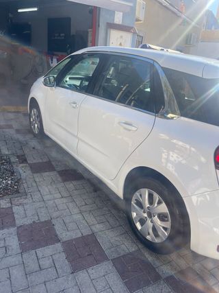 Citroen C4 Picasso 2016 318 km