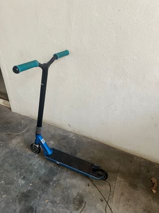 Patín Freestyle Azul y Negro