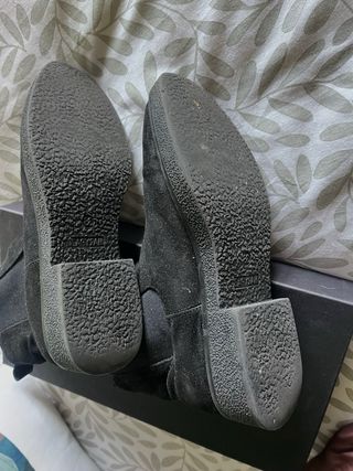 Botines bajos ante negros