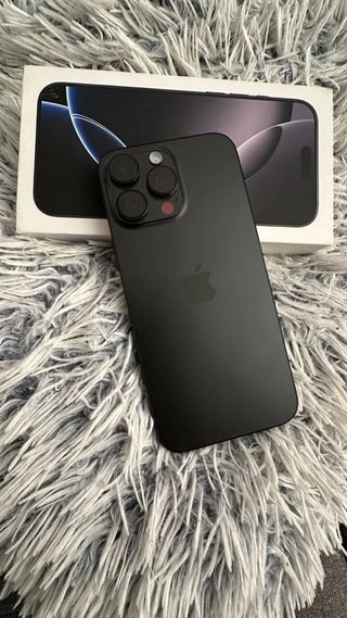 iPhone 16 Pro Max Negro 256 GB 99% DE BATERIA