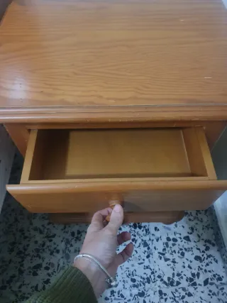 Pareja Mesitas de Noche Madera