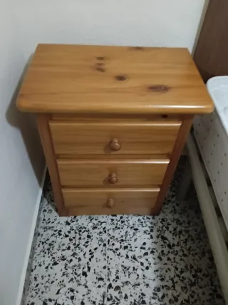 Pareja Mesitas de Noche Madera