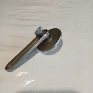 Tornillo y arandela para ampliadora