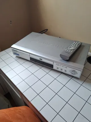 Reproductor DVD Samsung Plata