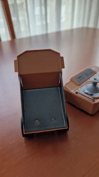 Camión RC 1:64 con mando a distancia