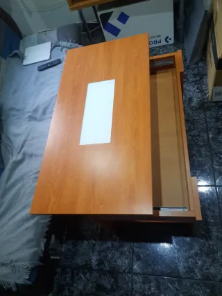 Mesa de centro elevable de madera