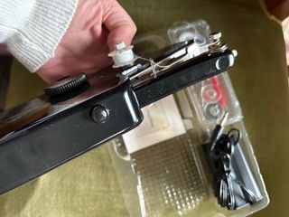 Máquina de coser B/O Mini