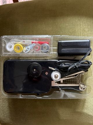 Máquina de coser B/O Mini