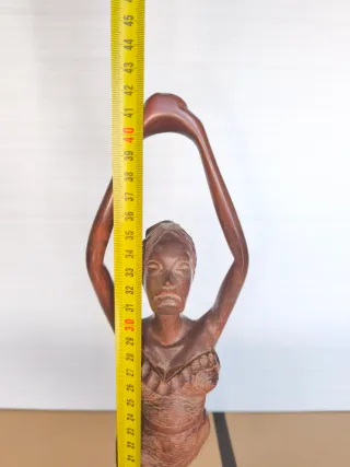 Talla mujer africana madera hecho a mano