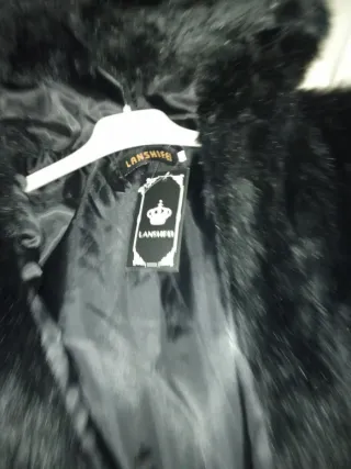 Abrigo de piel negro, nuevo con etiqueta