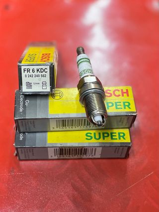 Bujía Bosch Súper FR6KDC (1unidad)