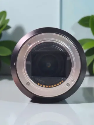 IMPECABLE Sony FE 24-70mm f/4 ZA OSS Lente