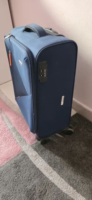 Maleta de viaje azul