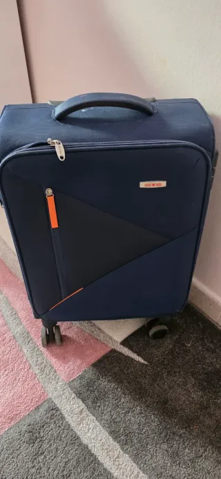 Maleta de viaje azul