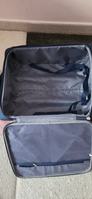 Maleta de viaje azul