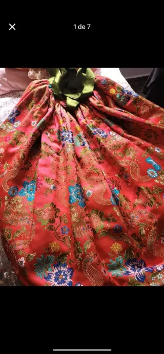 Traje de fallera rojo y verde