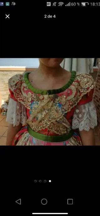 Traje de fallera rojo y verde