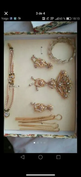 Traje de fallera rojo y verde