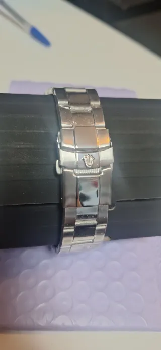 Orologio di lusso verde e argento