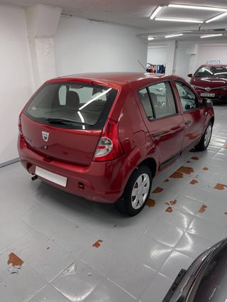 Dacia Sandero 2012