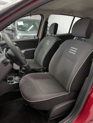 Dacia Sandero 2012
