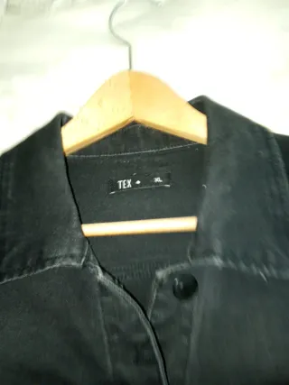 Chaqueta vaquera negra