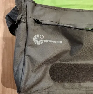 BOLSA PORTÁTILES DEL GOETHE INSTITUTE.