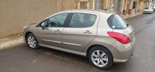 Peugeot 308 2011