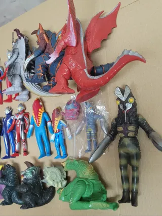 Ultraman & Alien Kaiju Monsters Bandai