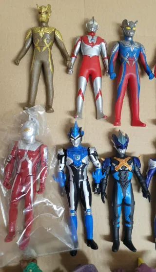 Ultraman & Alien Kaiju Monsters Bandai