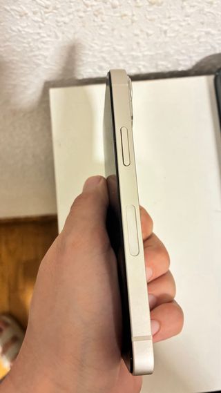 iPhone 13 mini con batería nueva