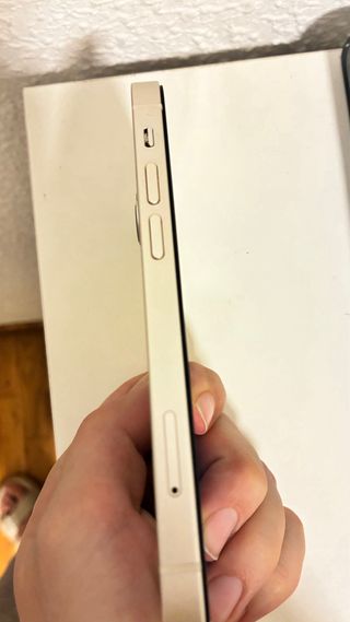iPhone 13 mini con batería nueva