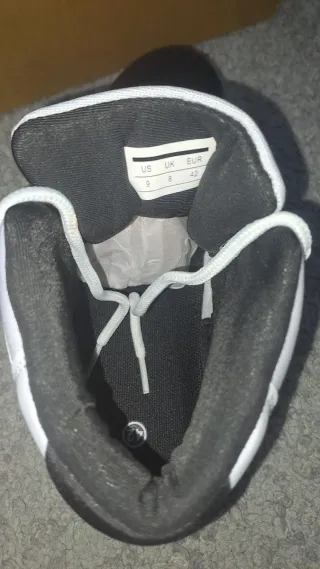 Zapatillas Jordan talla 42 Con caja y nuevas