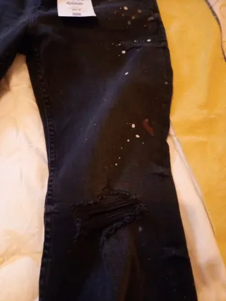 Pantalón Vaquero Negto Bershka manchas talla 38