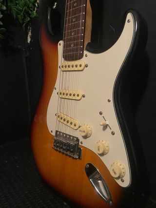 Guitarra Squier Classic Vibe 50s Fender