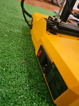 Impresora 3D Artillery Hornet Amarilla