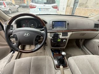Hyundai Sonata 2009