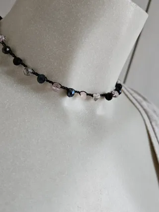 Choker regolabile con perline