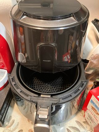 Freidora de aire negra