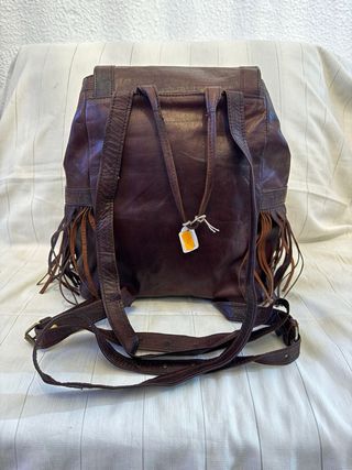 Mochila de cuero unisex con flecos